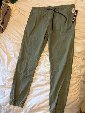 Tilly's Olive Drawstring Jogger Pants for Men - Size L